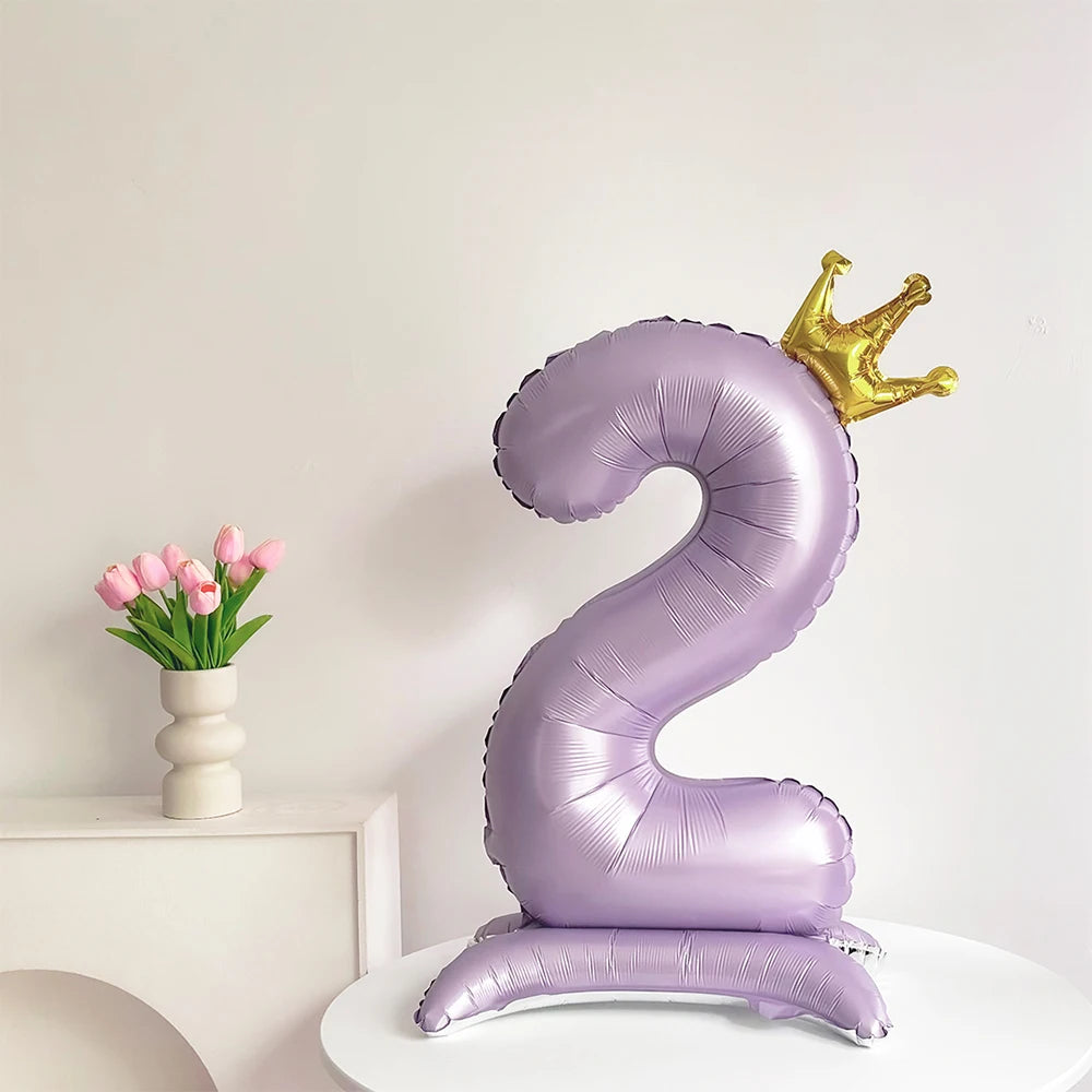 Standing matte purple crown digital aluminum foil balloon is suitable for birthday party interior decoration photo props