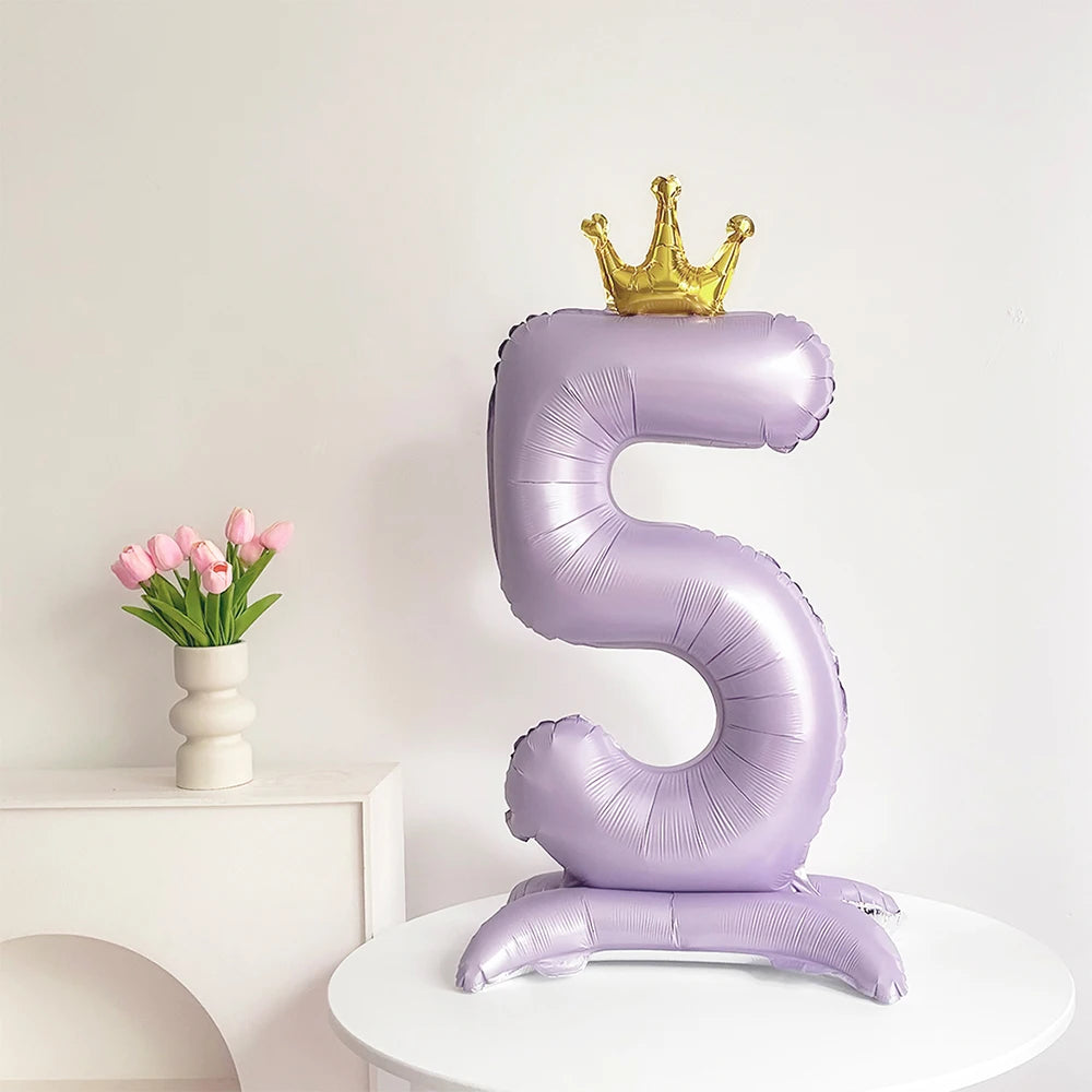 Standing matte purple crown digital aluminum foil balloon is suitable for birthday party interior decoration photo props