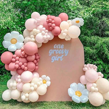 ballon anniversaire fleur arche rideau rose peche