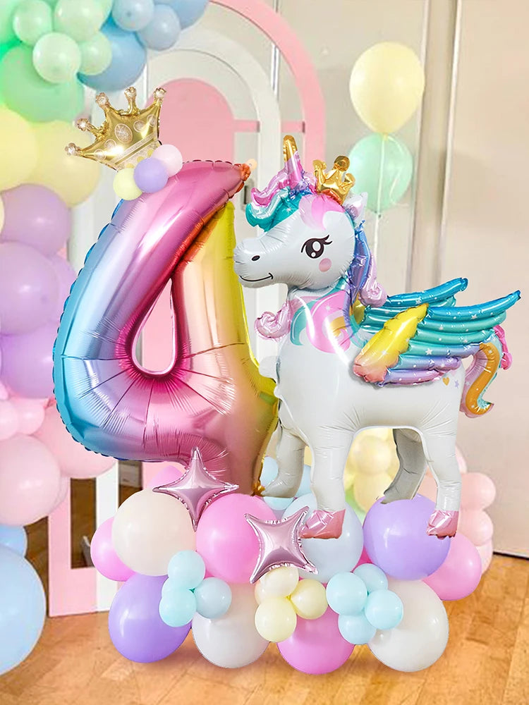 ballon anniversaire licorne chiffre quatre multicolor latex couronne