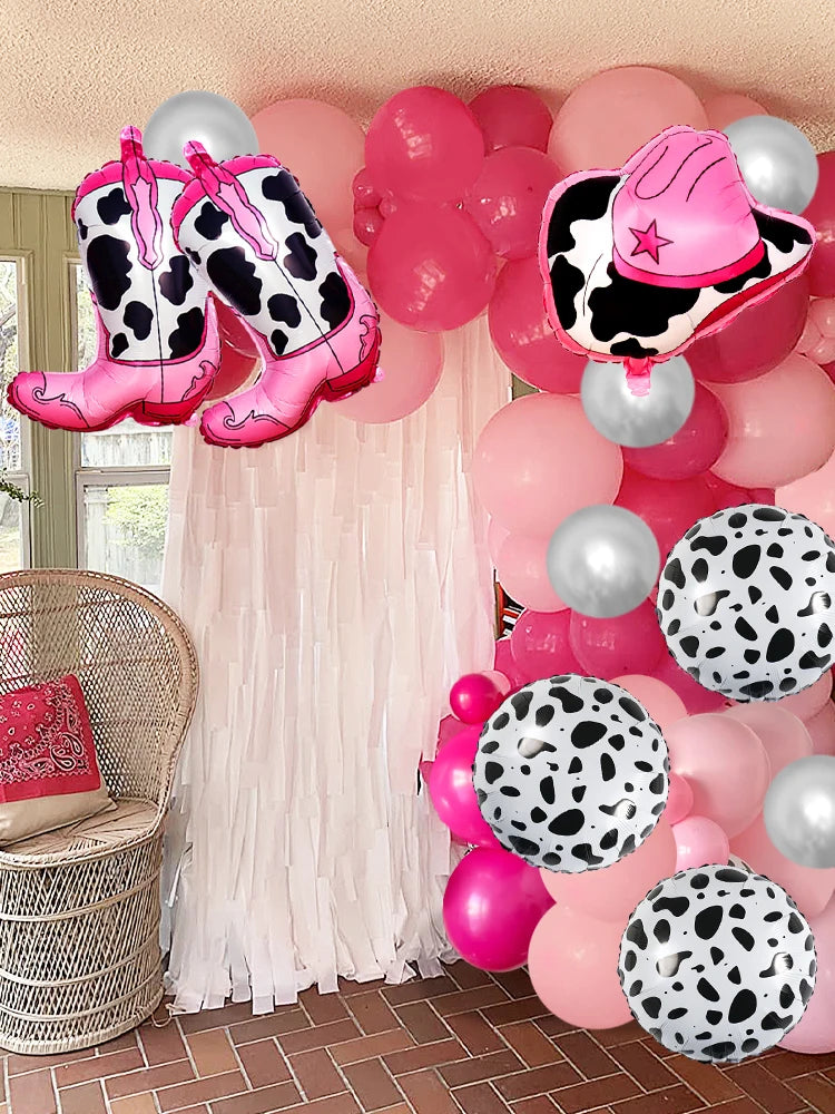 ballonanniversairerosecowgirlchapeaubottechaiserideau