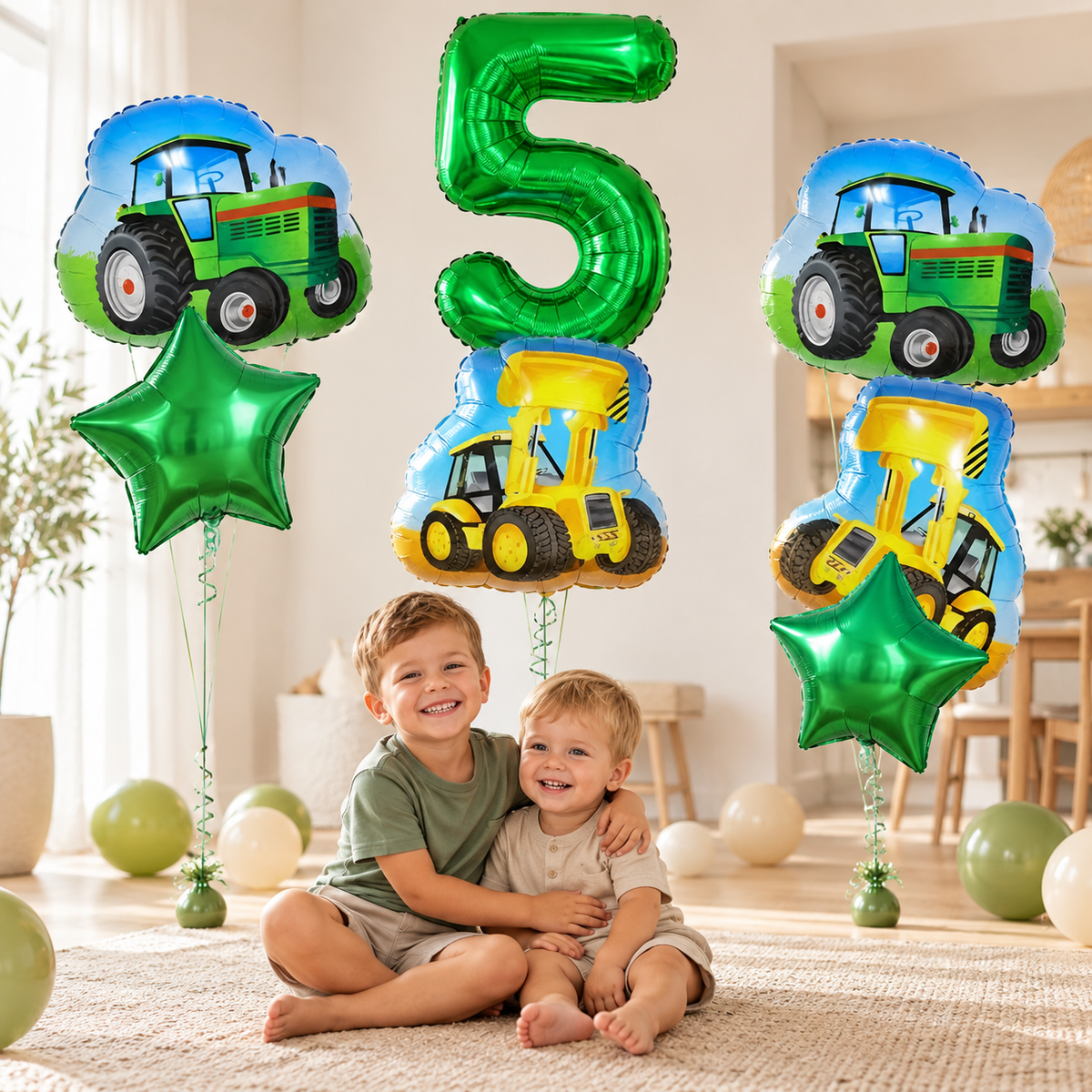 garcons souriants bouquet helium ballons anniversaire tracteur chiffre 5ans