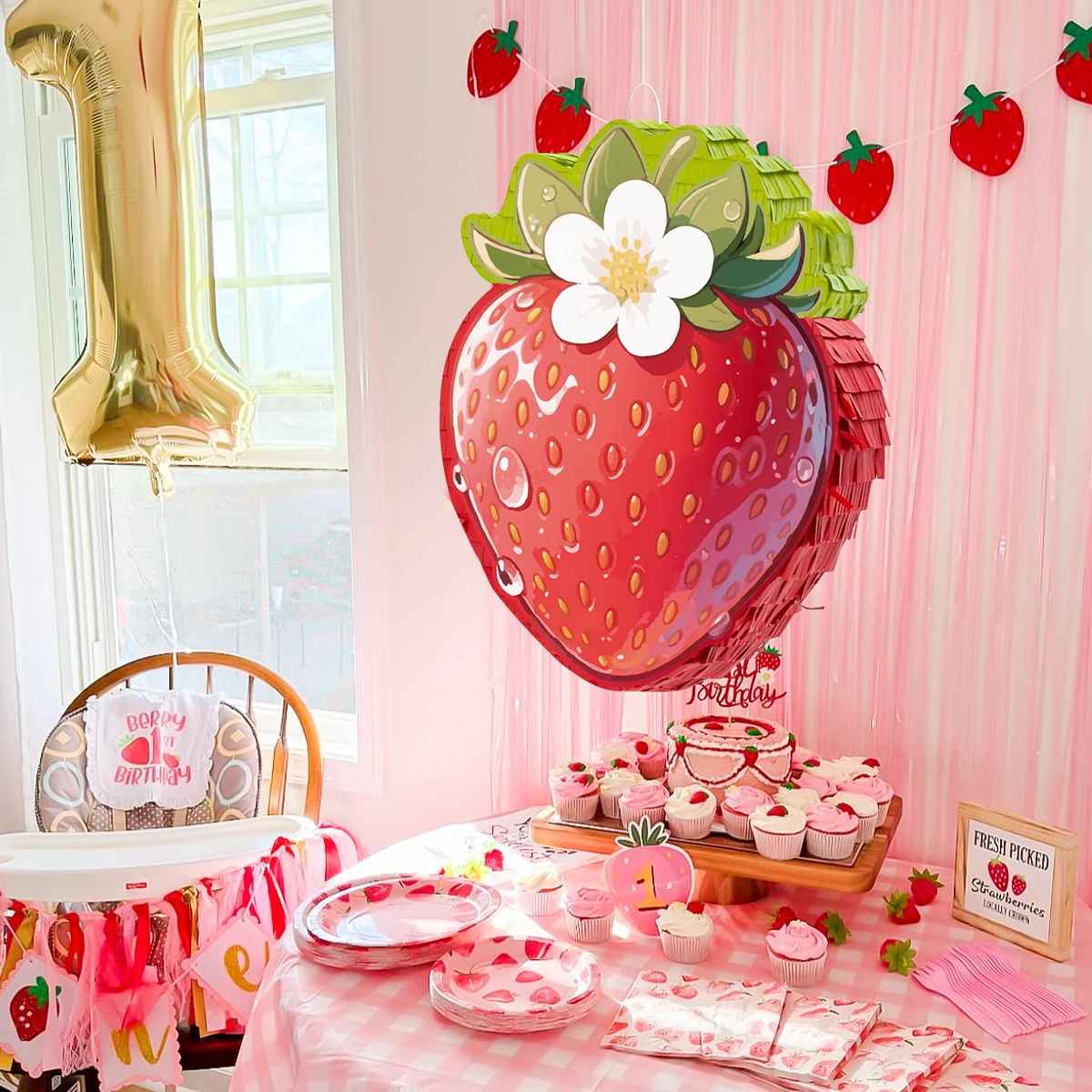 pinata fraise table dessert 1 or